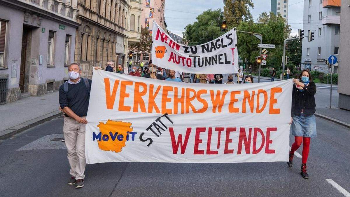 Demo gegen die geplante Unterführung &quot;Josef-Huber-Gasse&quot;