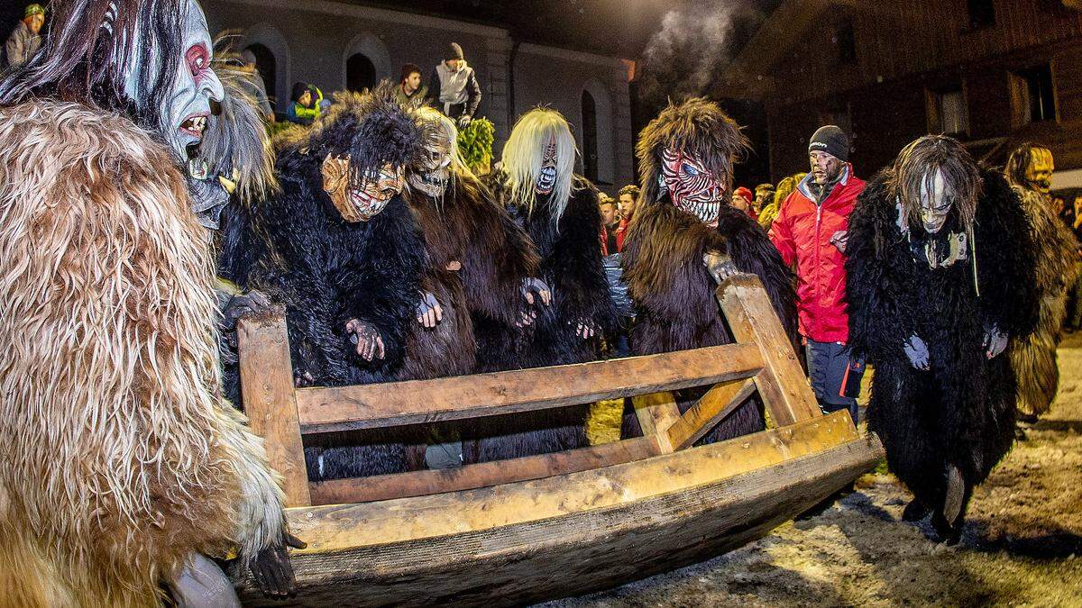 &quot;Tischzoichn&quot; ist im Lienzer Talboden ein Brauch, in Matrei hat es keinerlei Tradition 