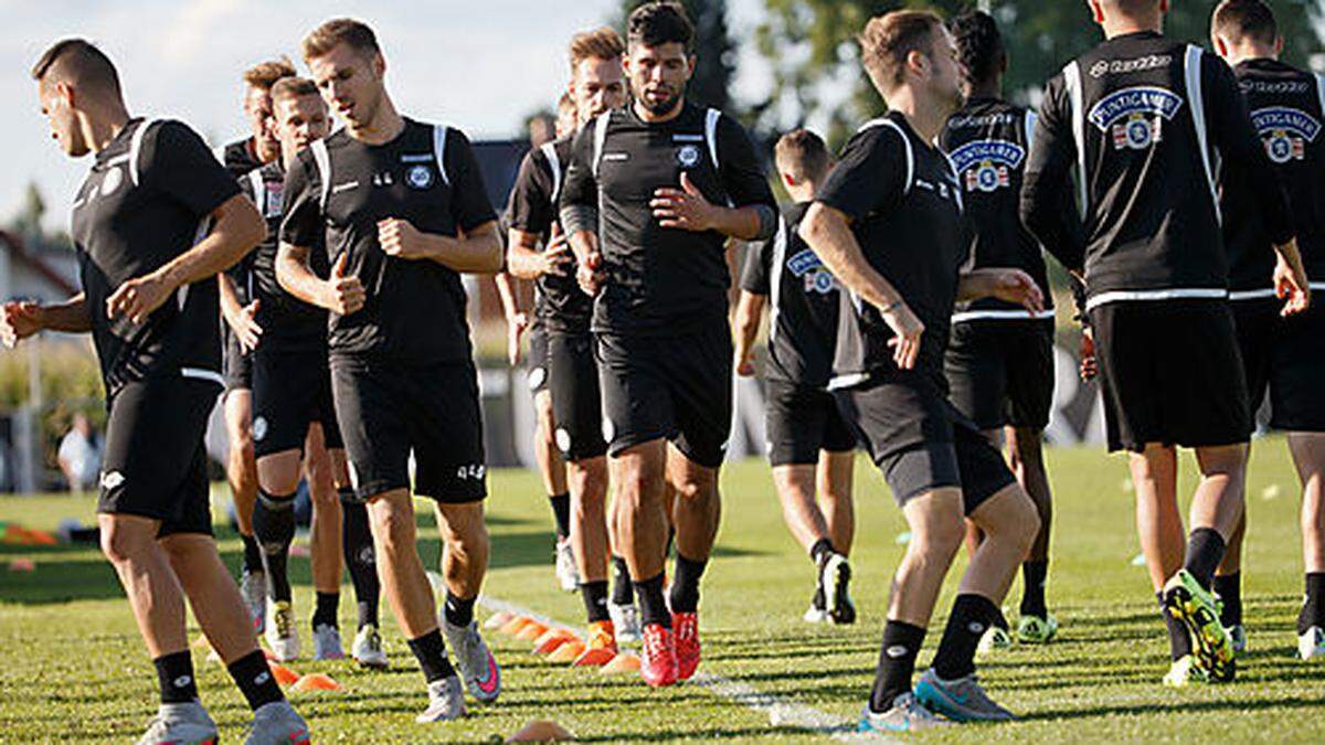 Die Sturm-Mannen laufen sich für Mattersburg warm