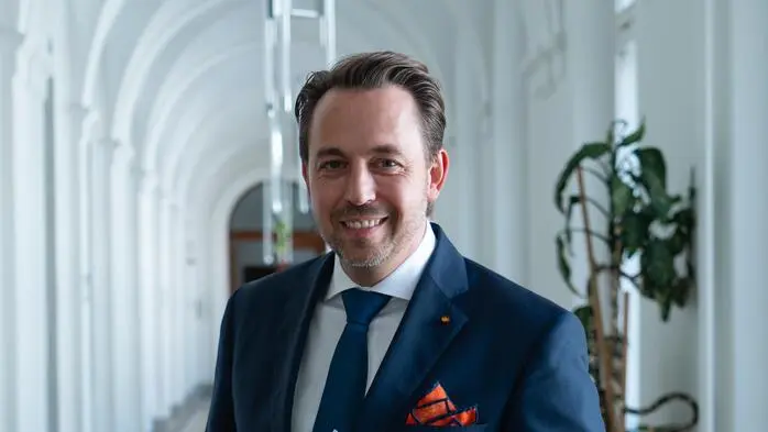 Stephan Plankensteiner wurde als Notar angelobt