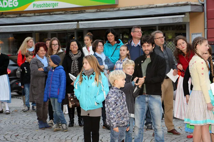 Bitte klicken Sie sich durch die Fotos . . .