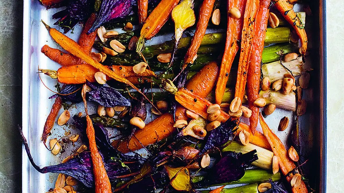 Nigel Slater tischt Gemüse in allen köstlichen Spielarten des Frühlings und Sommers auf