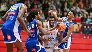 Jeder will Taye Fields und die Bulls in die Mangel nehmen