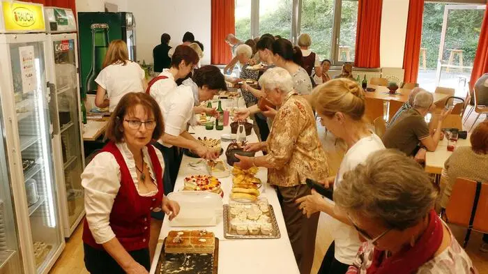 Zehn Torten gingen ins Rennen um die „Original Bad Blumauer Torte“.
