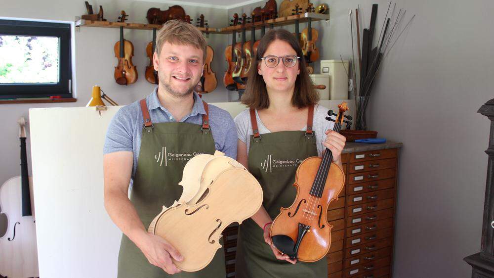 Die Geigenbaumeister Vincent Geer und Anna Kalcher haben in St. Martin am Wöllmißberg ihr Atelier eröffnet