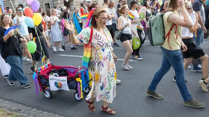 Am Samstag fand die Regenbogenparade 2024 in Klagenfurt statt.