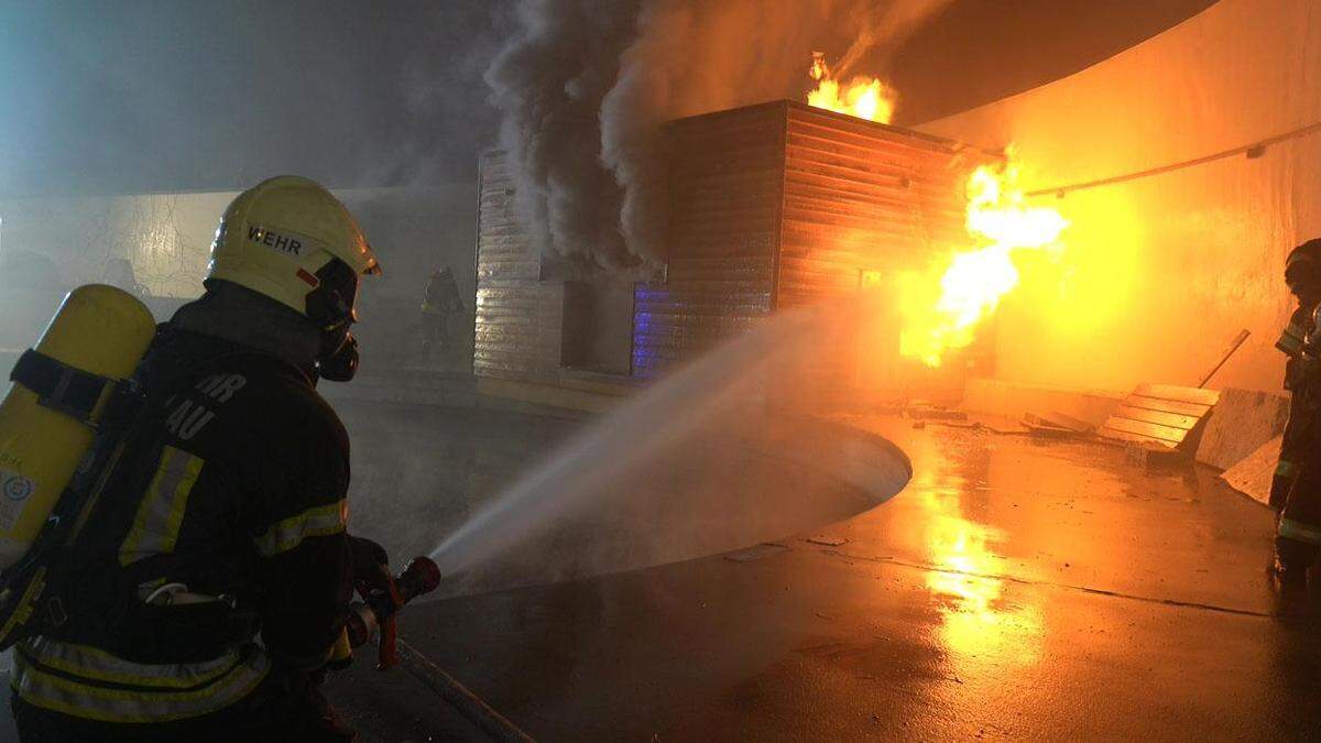 Die Feuerwehr war zu früher Stunde gefordert