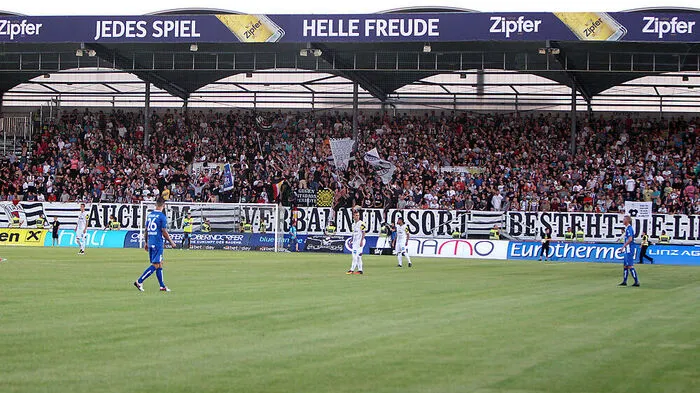 SOCCER - Erste Liga, LASK vs BW Linz
