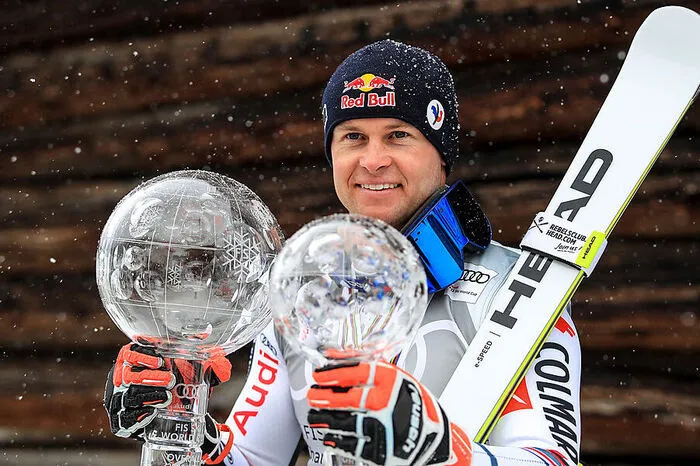 Top: Alexis Pinturault: Der Franzose jagte seit fast zehn Jahren dem Traum hinterher, den Gesamtweltcup zu gewinnen. Nach zwei zweiten und drei dritten Rängen war es endlich so weit. Der 30-Jährige eroberte zudem auch die erste kleine Kristallkugel abseits der Kombination, und zwar jene im Riesentorlauf.