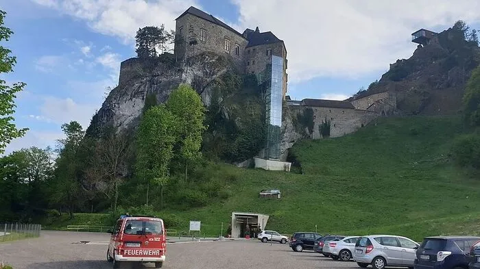 Einsatz vor der Burg
