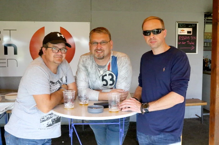 Als Vorgruppe in Aktion: „Violent Shiver“, welche extra aus Graz „eingeflogen“ wurde. 
