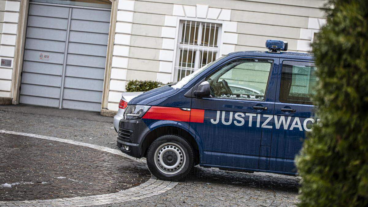 Der Tatverdächtige wurde in die Justizanstalt Klagenfurt eingeliefert