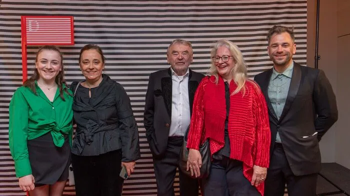 Ihm wurde der Große Diagonale Schauspielpreis 2022 verliehen: Branko Samarovski kam mit seiner Familie