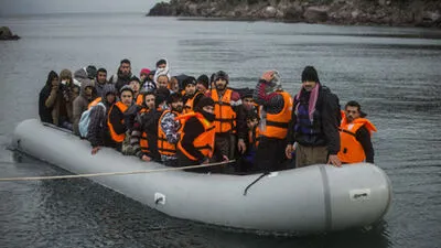 Flüchtlingsboot vor Lesbos