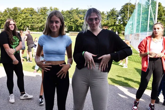 Bitte klicken Sie sich durch die Bilder . . .