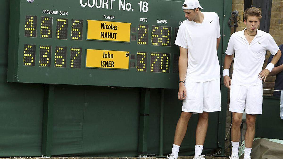 Das Duell Isner (links) gegen Mahut aus dem Jahr 2010 bleibt damit das längste Match für alle Ewigkeit