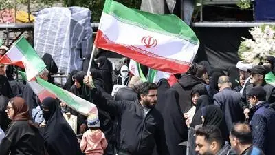 Szene aus Teheran nach Bekanntgabe der zweiwöchigen Waffenruhe 