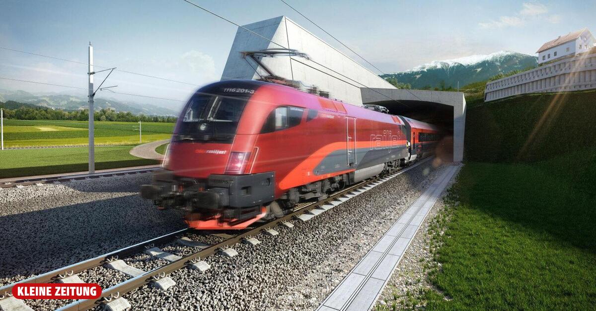 Mehrere Personen vor dem Tunnel legten die Koralmbahn lahm