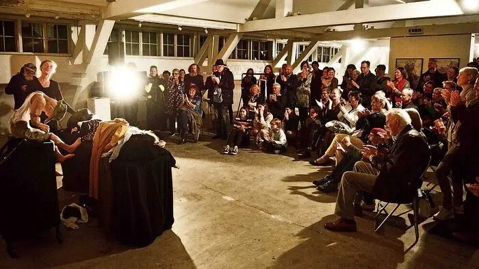 Gut besucht war die Ausstellungseröffnung im Kulturstock K3 in Pischelsdorf