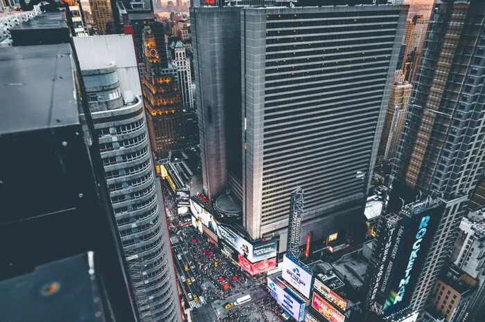New York City: Ausblick auf den Times Square aus circa 160 Metern Höhe