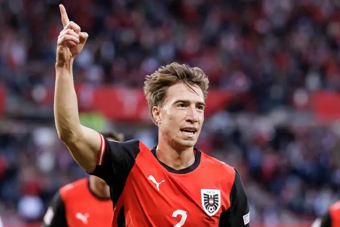 Nahezu hätte der Innenverteidiger das perfekte Spiel absolviert. Brachte Österreich per Kopf in Führung und wirkte bestens integriert. Verursachte mit seinem Foul aber den Elfmeter.
