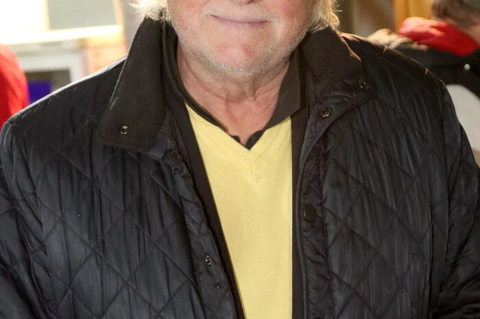 Übrigens: Bei der Party gesichtet wurden unter anderen Zivilschutz-Bezirksleiter Horst Maier, Moderator „Ruckizucki“ Seppi Rukavina, „Erfinder der Freizeit“ Dietmar Posteinig (Foto), Malermeister Alfred Wohlfahrt sowie der ehemalige St. Veiter Vizebürgermeister Rudi Egger. 