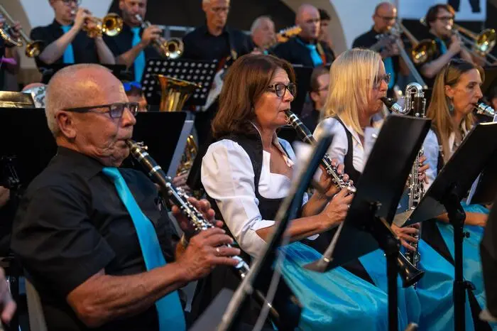 OPEN AIR KONZERT der Stadkapelle Klgft: Bond-James Bond