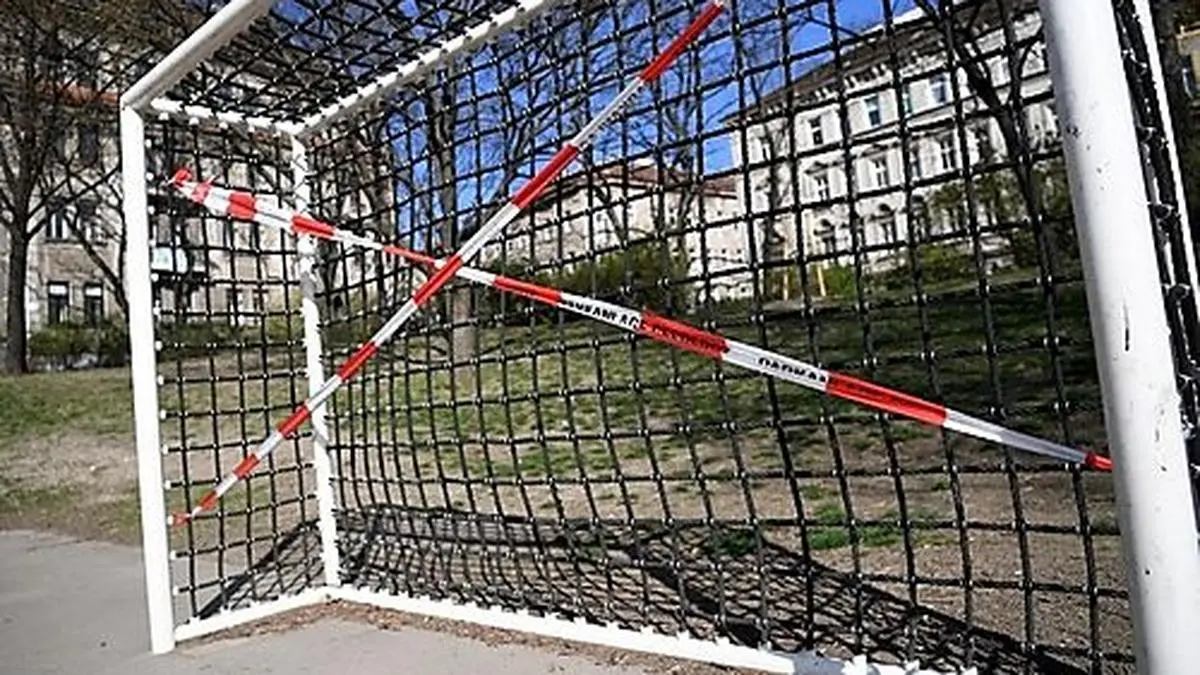 Eigentor: Die Bezirkssportplätze werden wieder komplett geschlossen (Symbolfoto)