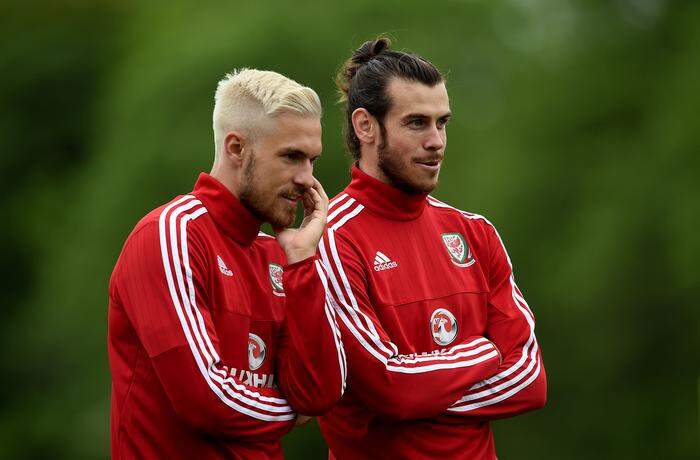 Die Stars im Team: Aaron Ramsey und Gareth Bale (rechts)