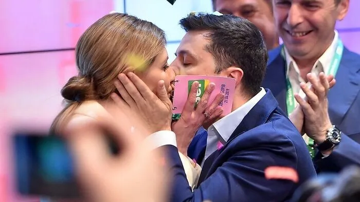 Wolodymyr Selenskyj mit seiner Ehefrau Olena