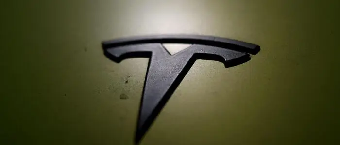 Auch Tesla ist betroffen: Fast drei Millionen Autos müssen zum Rückruf