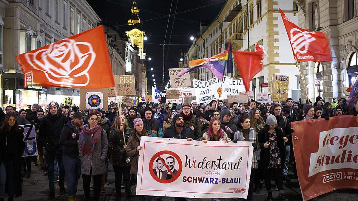 Schon 2018 stand den Akademikerball-Demo im Zeichen gegen Schwarz-Blau