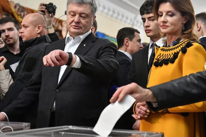 Wahlverlierer Petro Poroschenko mit Ehefrau Maryna