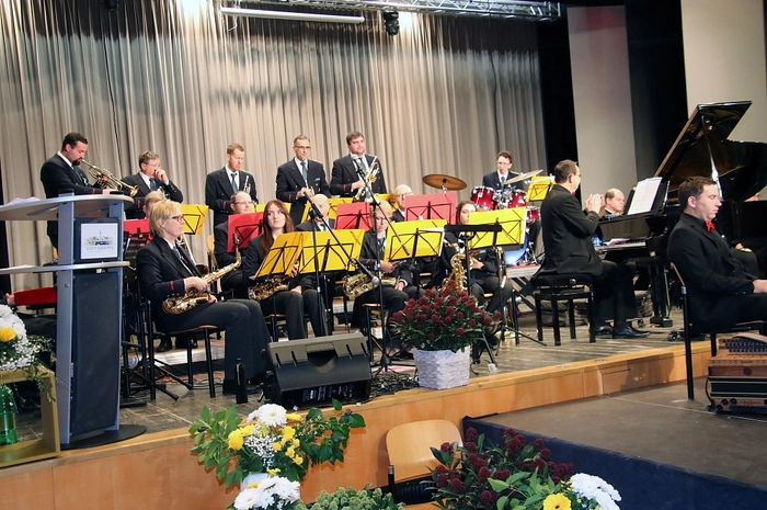 Beim fulminanten Neujahrskonzert in den Stadtsälen spielten, bestens organisiert von Evelyne Oswald und Thomas Mayer, das Egerländer-Ensemble der Bergkapelle Hödlgrube-Zangtal, die Big Band der Werkskapelle Bauer und das Salonorchester der Musikschule Voitsberg auf und begeisterten die zahlreichen Besucher.