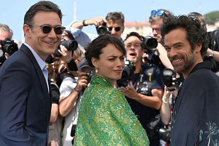 Regisseur Michel Hazanavicius mit seinen Darstellern Berenice Bejo und Romain Duris