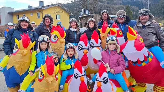 In Traboch ging es beim Faschingsumzug sehr bunt zu.