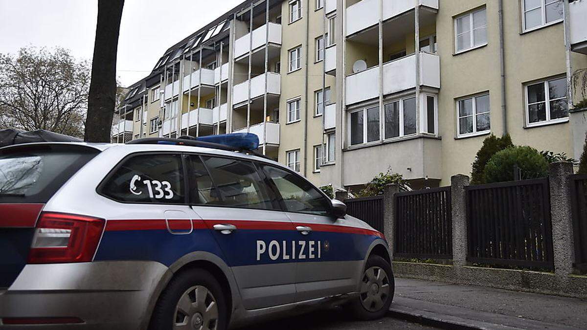 Bei einem Raubversuch in Graz Eggenberg, wurde ein 17-Jähriger Samstagabend verletzt.