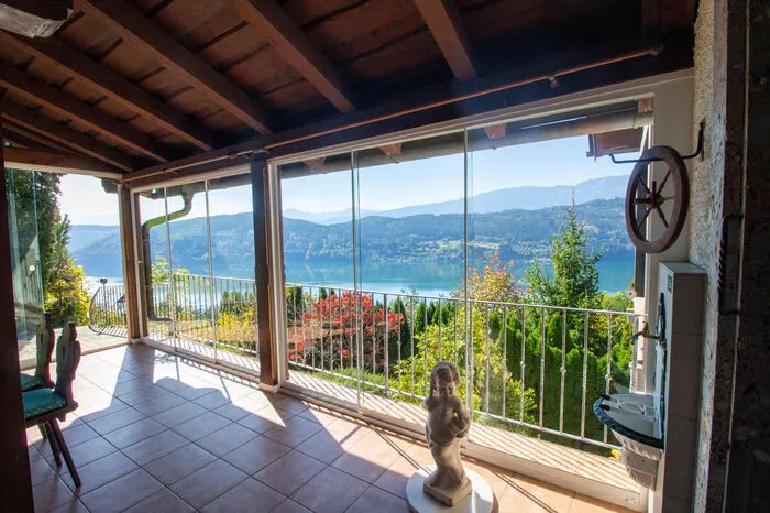 Die "Casetta" am Rande von Millstatt bietet einen Blick über den Millstätter See