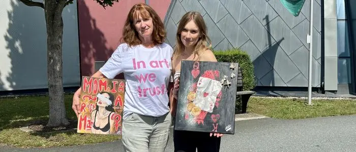 Zwei Generationen, eine gemeinsame Ausstellung: Eva Surma und ihre Enkelin Lea Eder präsentieren im GÄZ Großklein Texte und Bilder