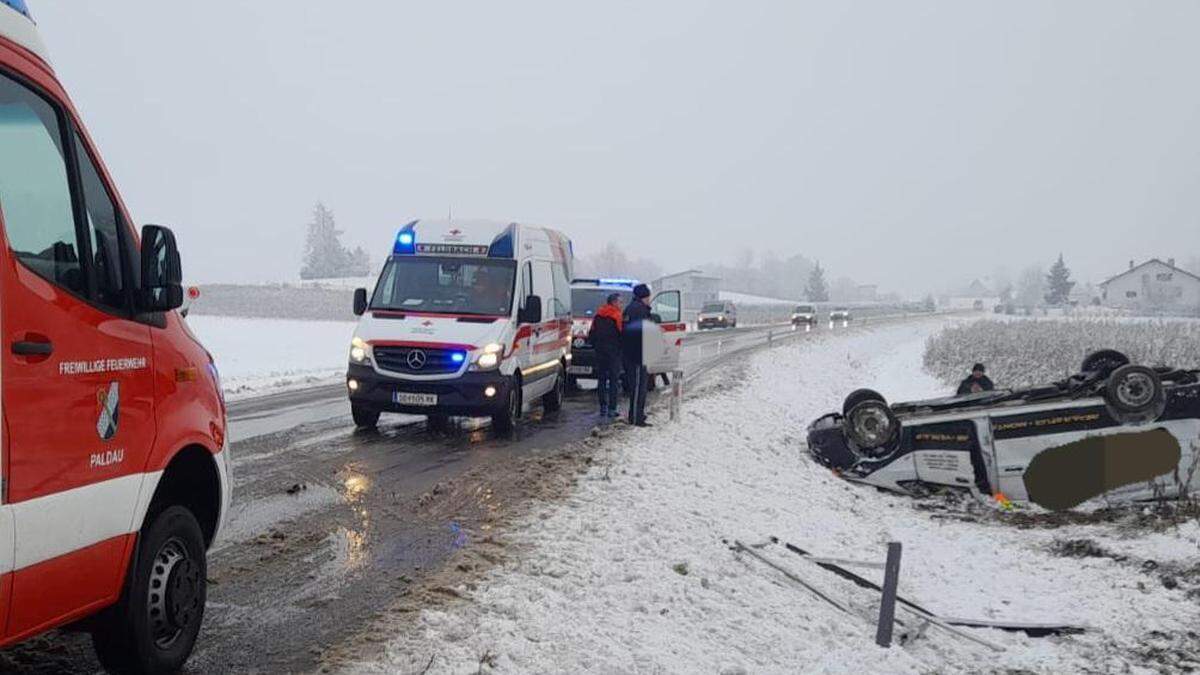 Die Rettung brachte den Verletzten ins LKH Feldbach