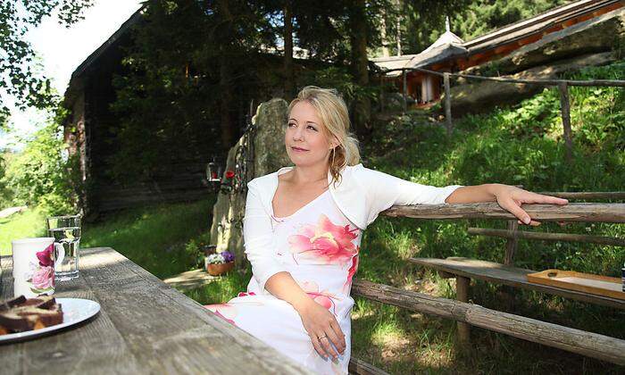 Witwe Iva Schell will ihren Anteil behalten und die Jagdhütte einmal ihrer Tochter vererben