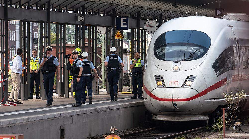 In Frankfurt hatte ein Mann ein Kind auf die Gleise gestoßen