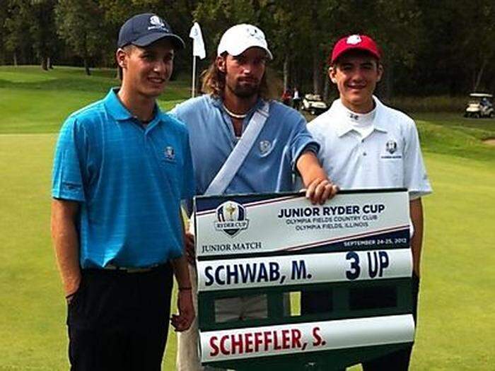 In Medinah 2012 spielte Matthias Schwab (links) im Junior Ryder Cup gegen Scottie Scheffler