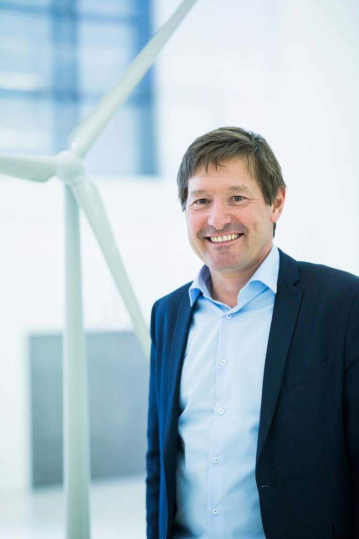 Stefan Moidl ist seit dem Jahr 2010 Geschäftsführer der IG Windkraft, des Branchen-verbands der Betreiber von Windkraftanlagen in Österreich. Der studierte Biologe war lange für den WWF tätig und leitete danach ein Technisches Büro