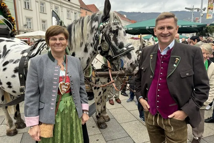 Kliicken Sie sich durch weitere Bilder