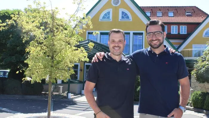 Pächter David Trummer (r) und Standortleiter Stefan Heschl wollen den Dokl zukunftsfit machen  