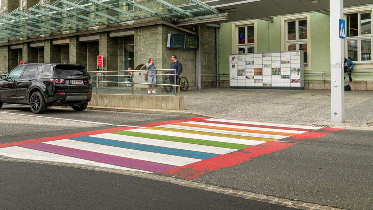 Die Zebrastreifen findet man vor dem Hauptbahnhof