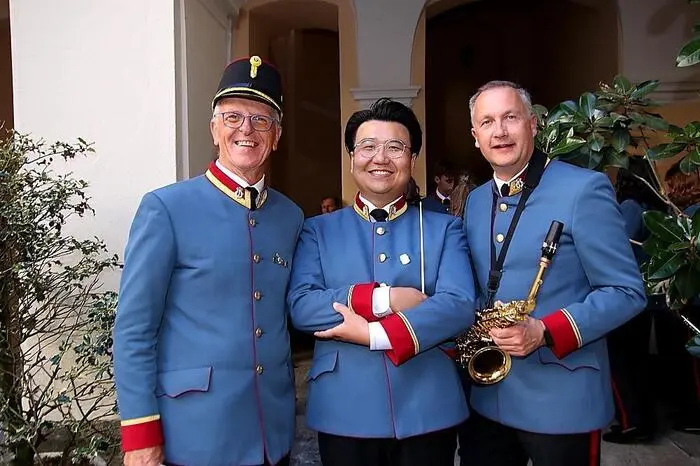Unter der Leitung von Obmann Gerhard Puffing und Kapellmeister Suyoung Ham boten die Musikerinnen und Musiker ein stimmungsvolles, mitreißendes Programm.