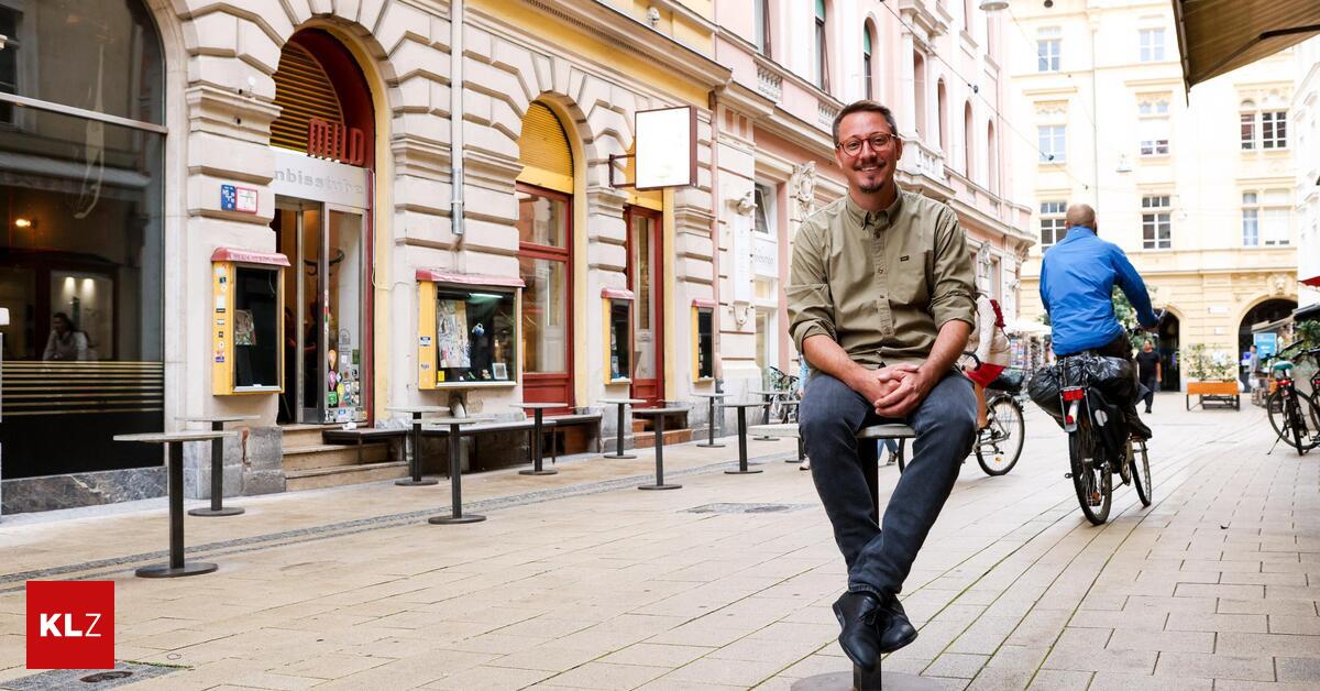 Stadtbummel-Feinkost-Mild-feiert-als-gallisches-Dorf-im-Grazer-Zentrum-den-70er