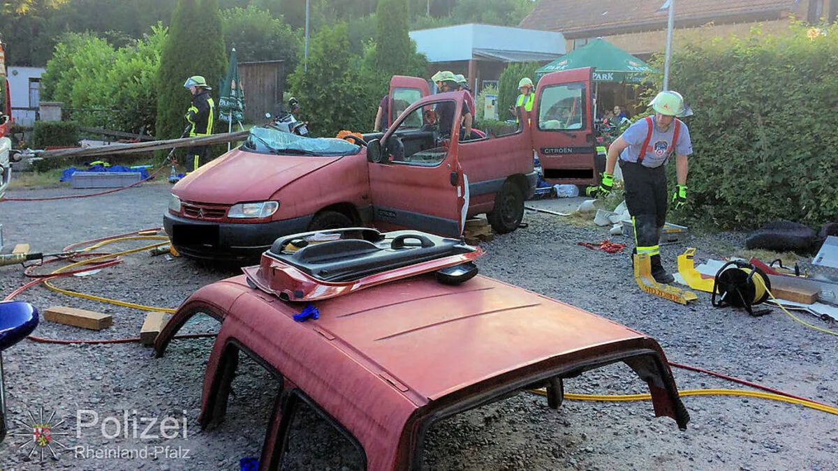 Das Dach musste abgetrennt werden